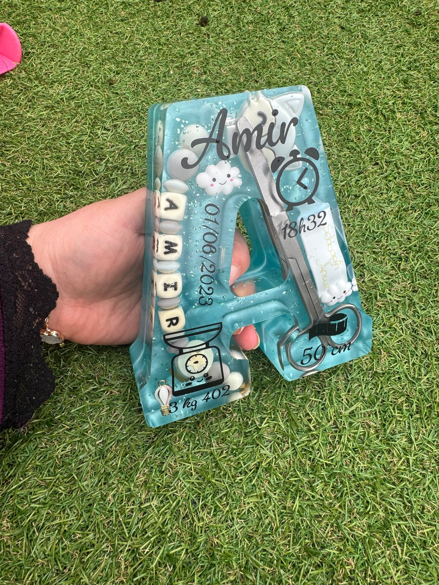 Lettres de naissance personnalisées – Souvenirs précieux en résine