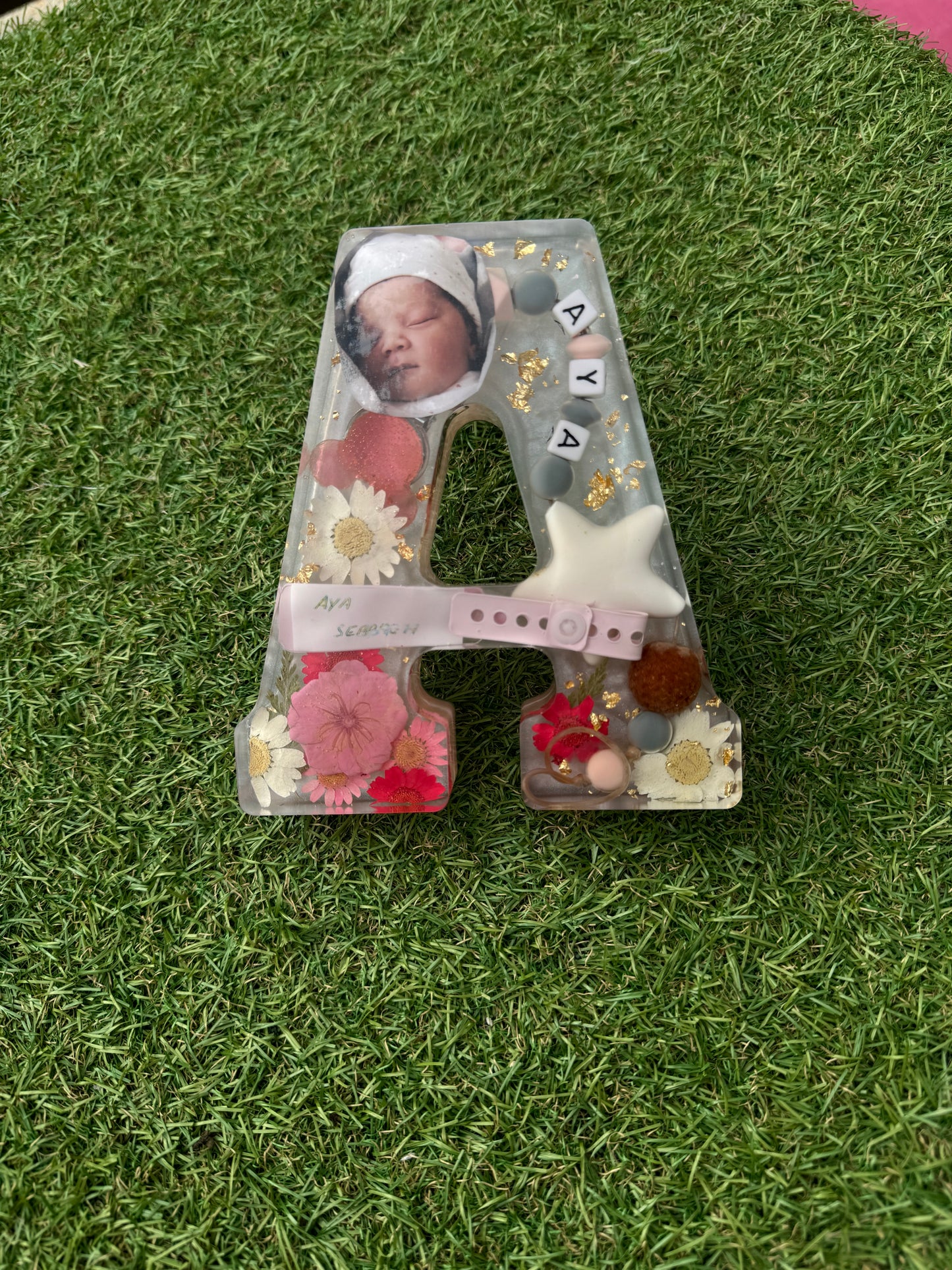 Lettres de naissance personnalisées – Souvenirs précieux en résine