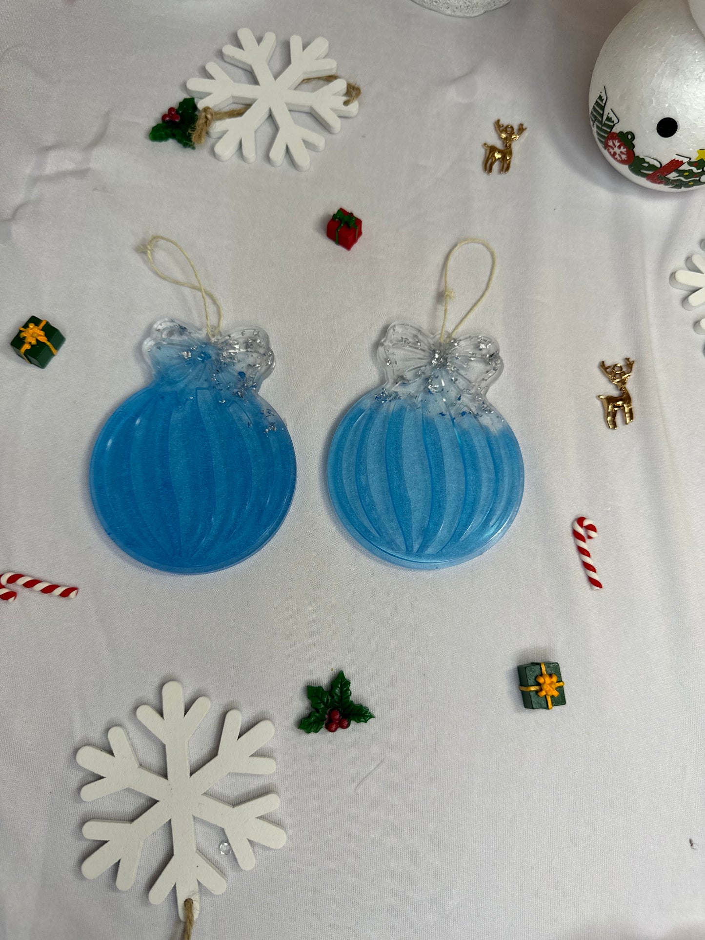 🎀 Suspension Boule de Noël avec Nœud - Bleu et Argent 🎄