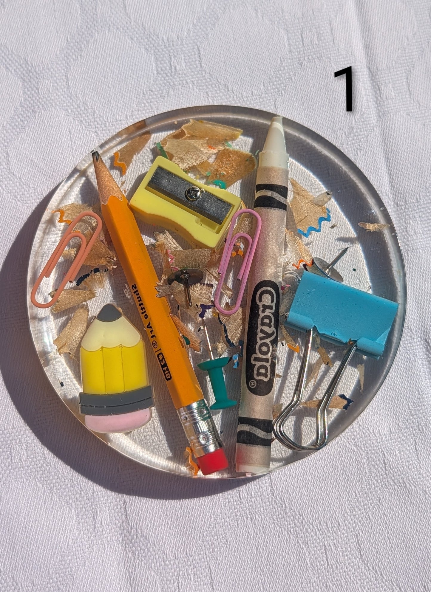 Cadeau maîtresse personnalisé – Création artisanale en résine thème école