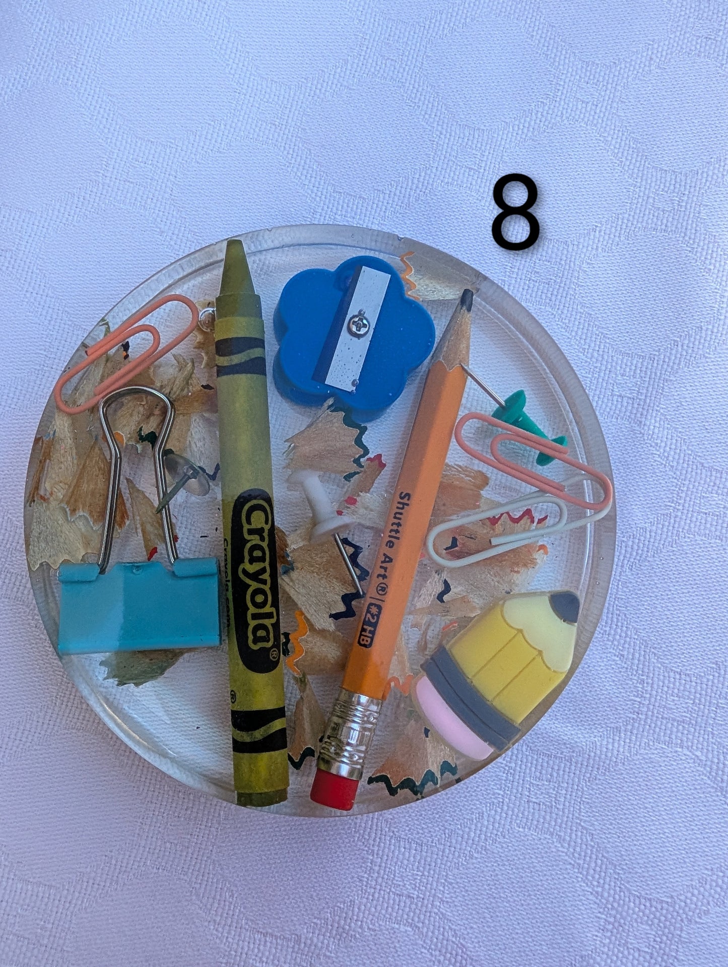 Cadeau maîtresse personnalisé – Création artisanale en résine thème école